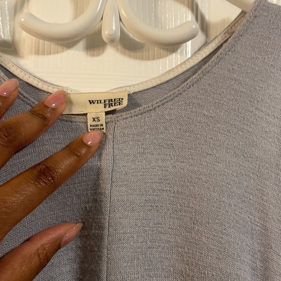 Aritiza Xs woman’s blue shift dress . - Picture 3 of 3